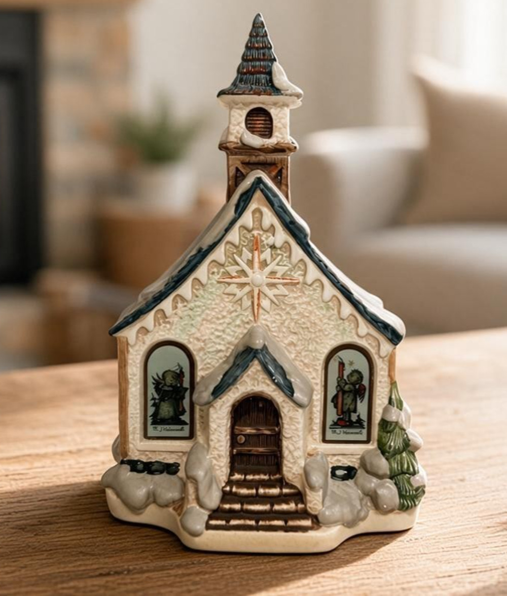 M.I. Hummel Hawthorne Village Angels Duet #3133B Lighted Christmas House 8" Tall
